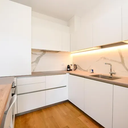Apartment Paradeis *